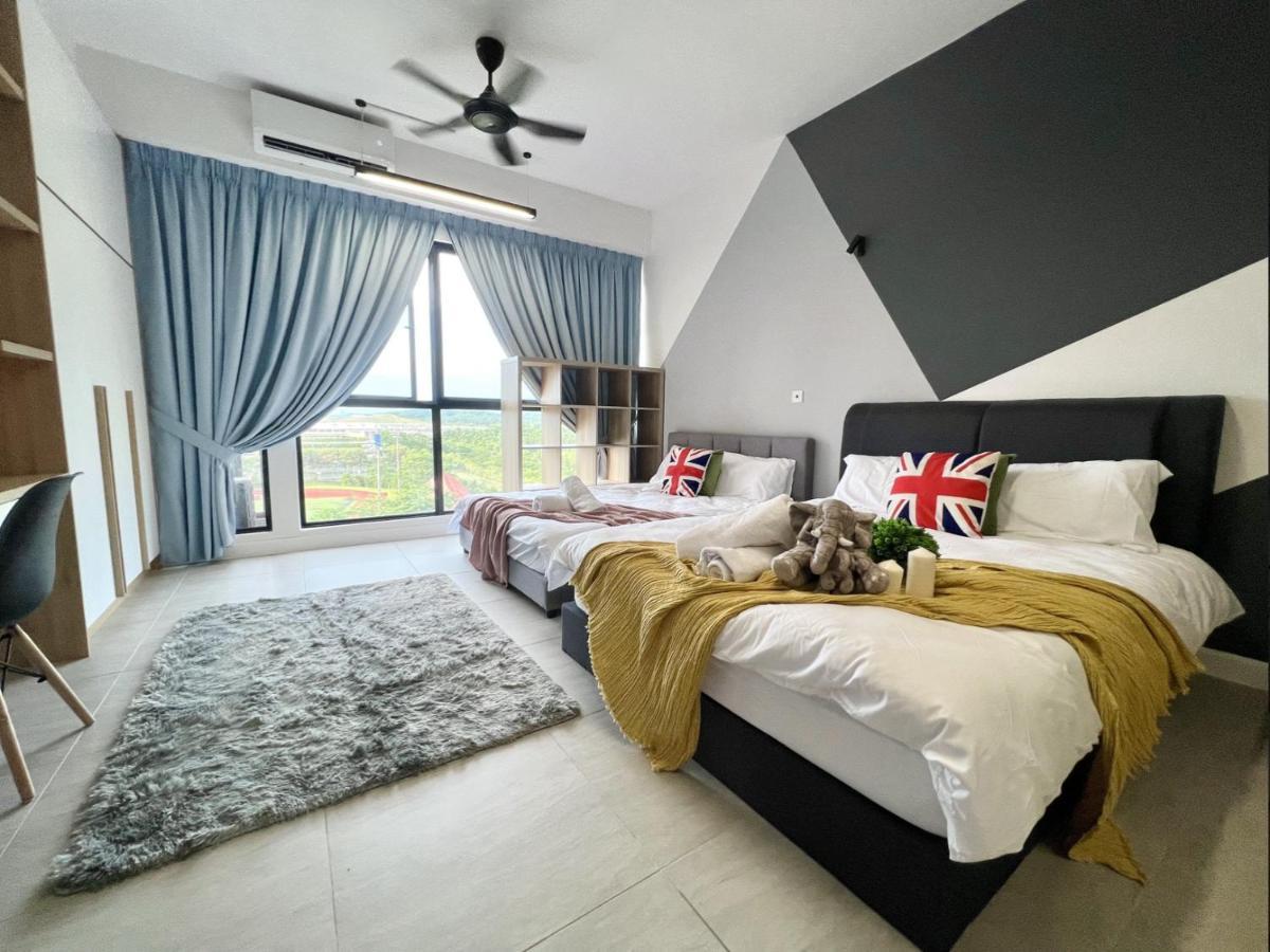 Free Parking # 2 Bed Family Bellsuite - Sepang Klia Kota Warisan Buitenkant foto