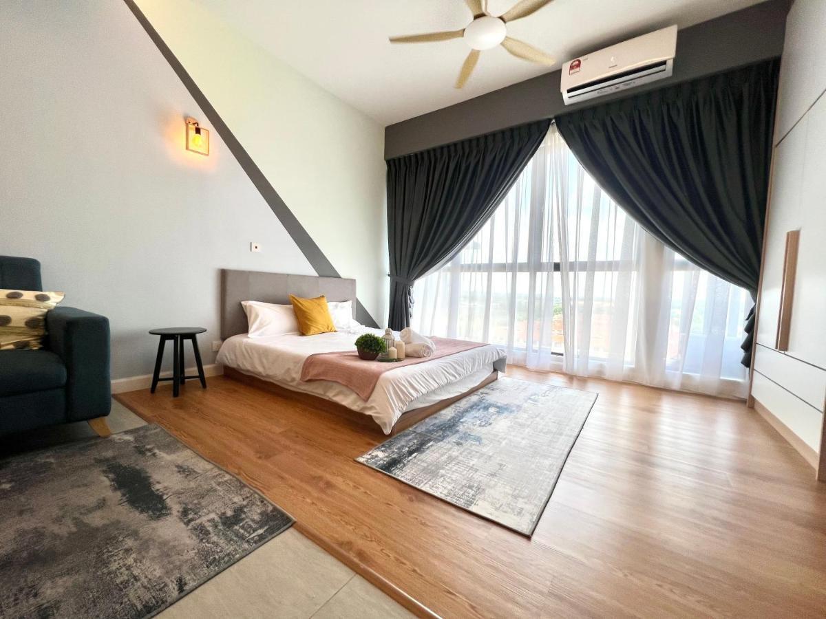 Free Parking # 2 Bed Family Bellsuite - Sepang Klia Kota Warisan Buitenkant foto