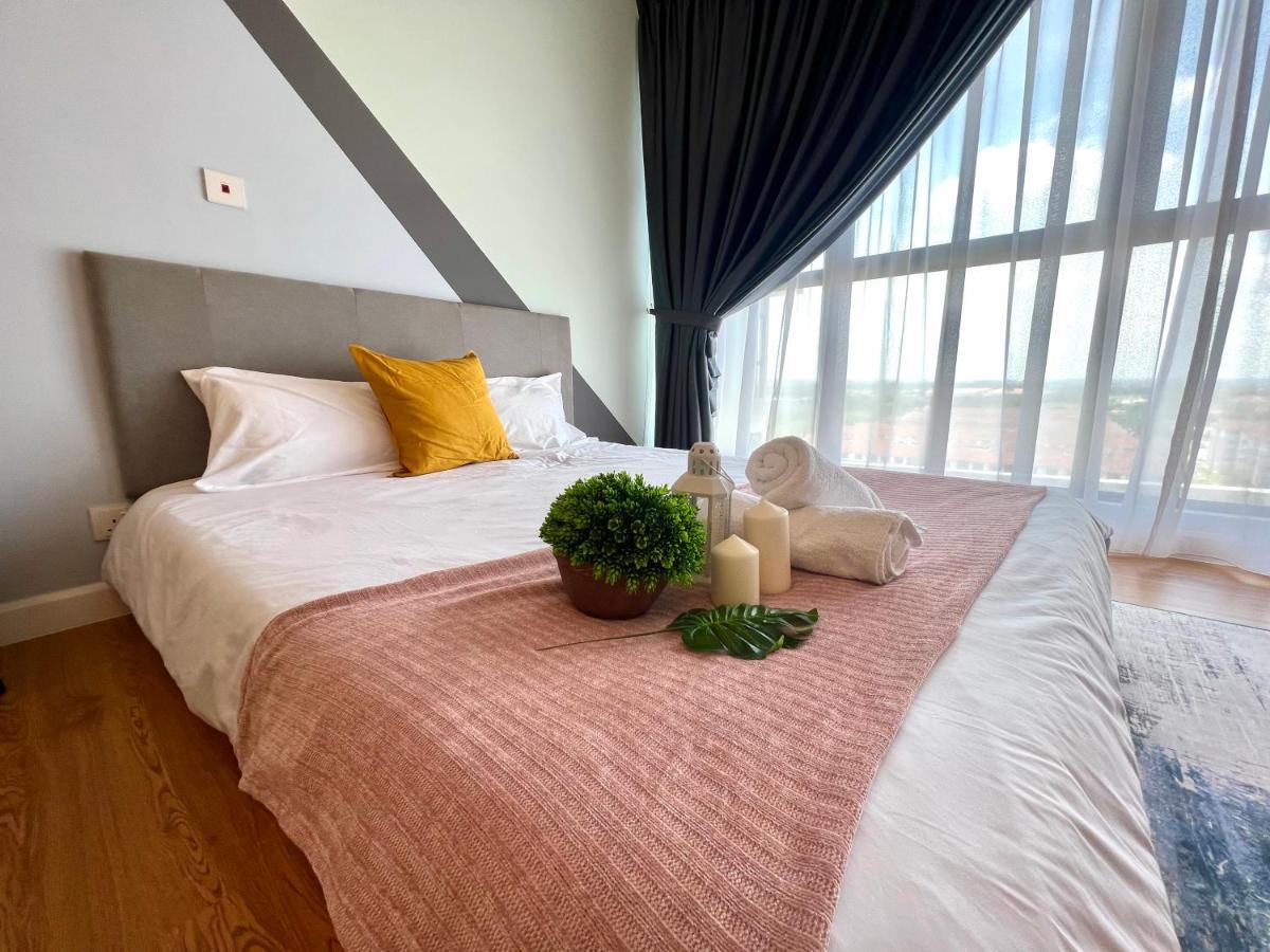Free Parking # 2 Bed Family Bellsuite - Sepang Klia Kota Warisan Buitenkant foto
