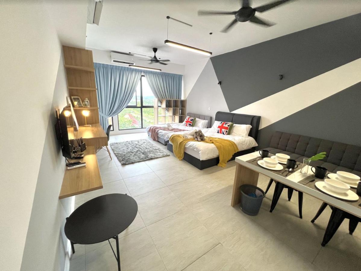 Free Parking # 2 Bed Family Bellsuite - Sepang Klia Kota Warisan Buitenkant foto