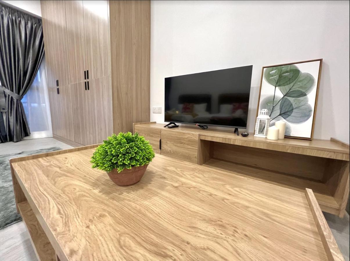 Free Parking # 2 Bed Family Bellsuite - Sepang Klia Kota Warisan Buitenkant foto