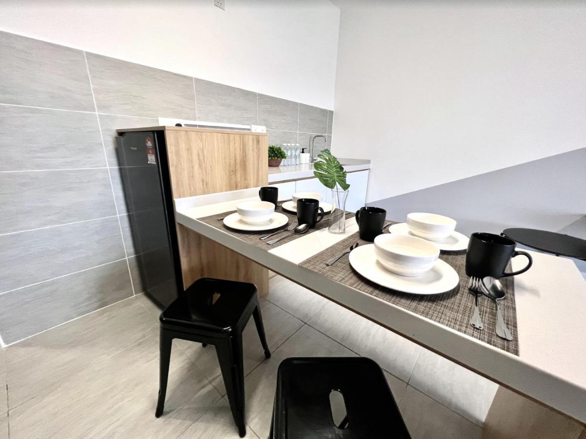 Free Parking # 2 Bed Family Bellsuite - Sepang Klia Kota Warisan Buitenkant foto
