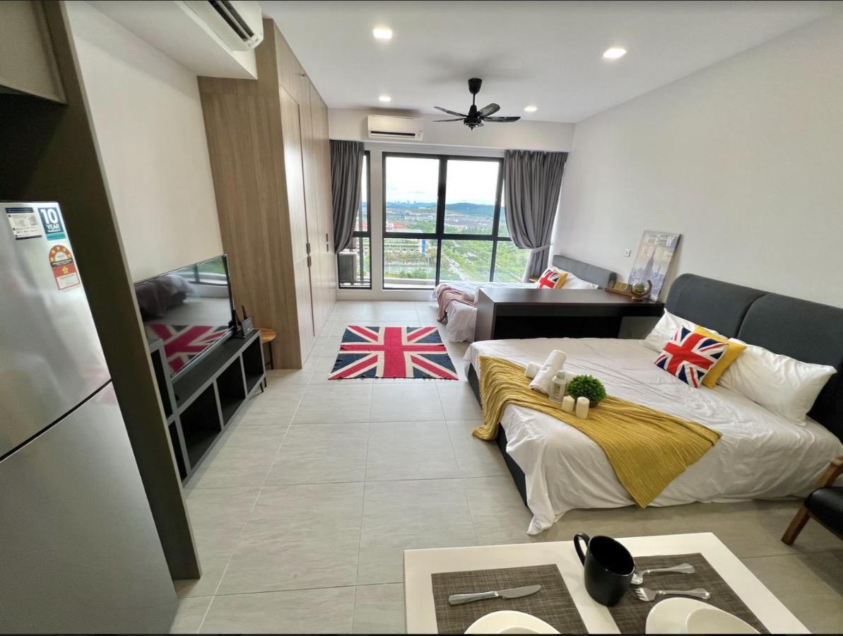 Free Parking # 2 Bed Family Bellsuite - Sepang Klia Kota Warisan Buitenkant foto