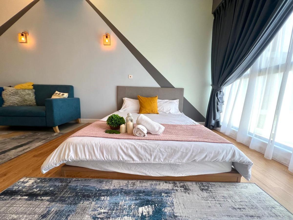 Free Parking # 2 Bed Family Bellsuite - Sepang Klia Kota Warisan Buitenkant foto
