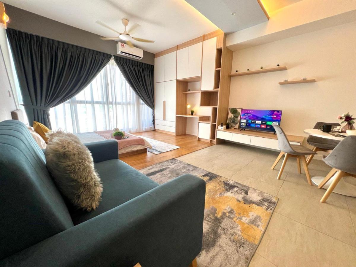Free Parking # 2 Bed Family Bellsuite - Sepang Klia Kota Warisan Buitenkant foto
