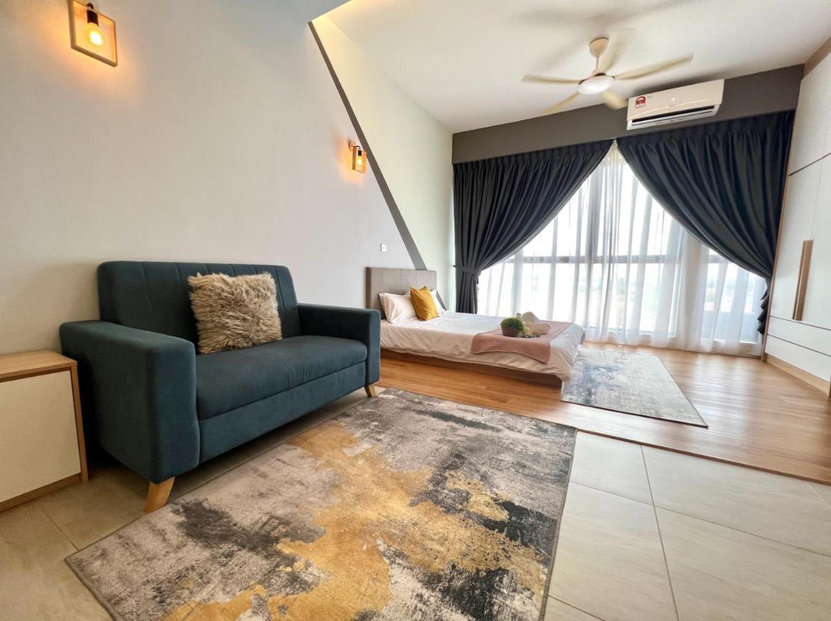 Free Parking # 2 Bed Family Bellsuite - Sepang Klia Kota Warisan Buitenkant foto
