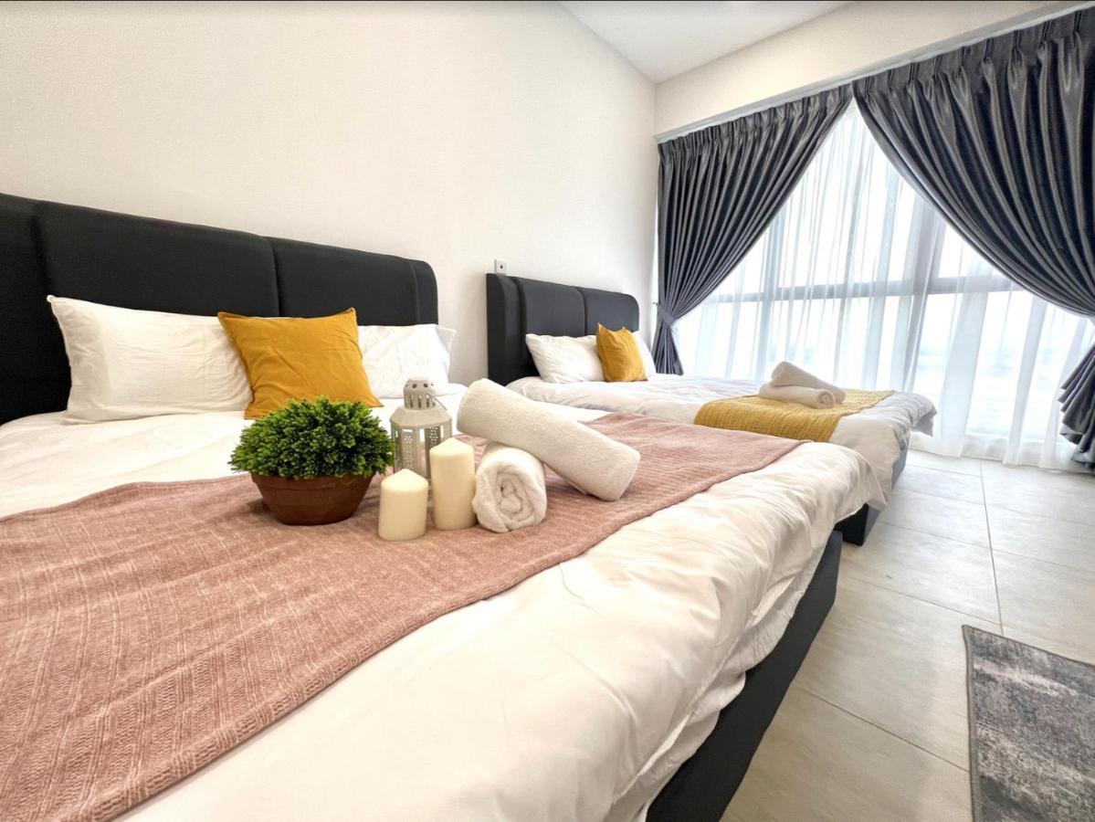 Free Parking # 2 Bed Family Bellsuite - Sepang Klia Kota Warisan Buitenkant foto